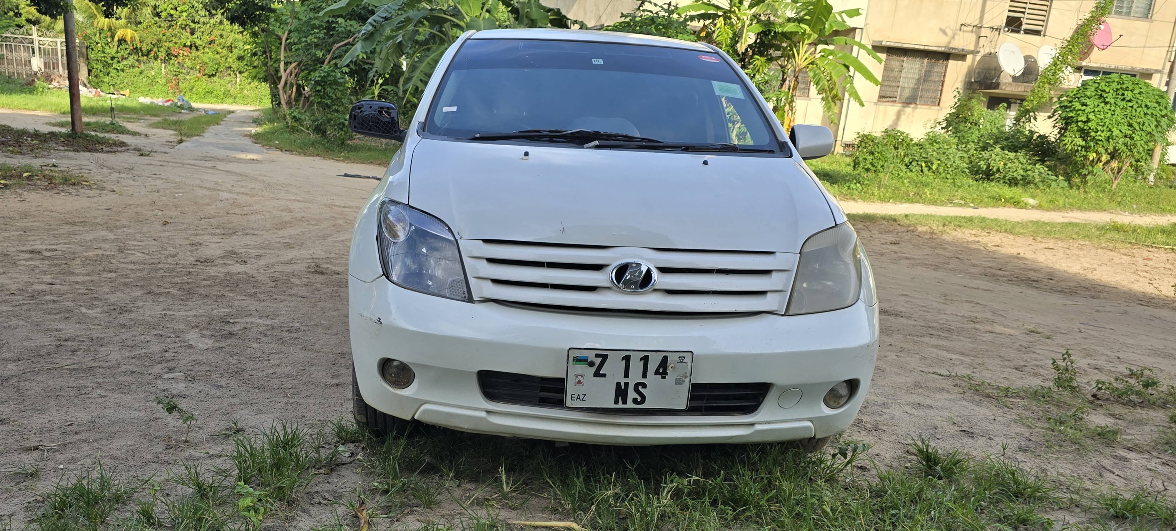 Toyota IST