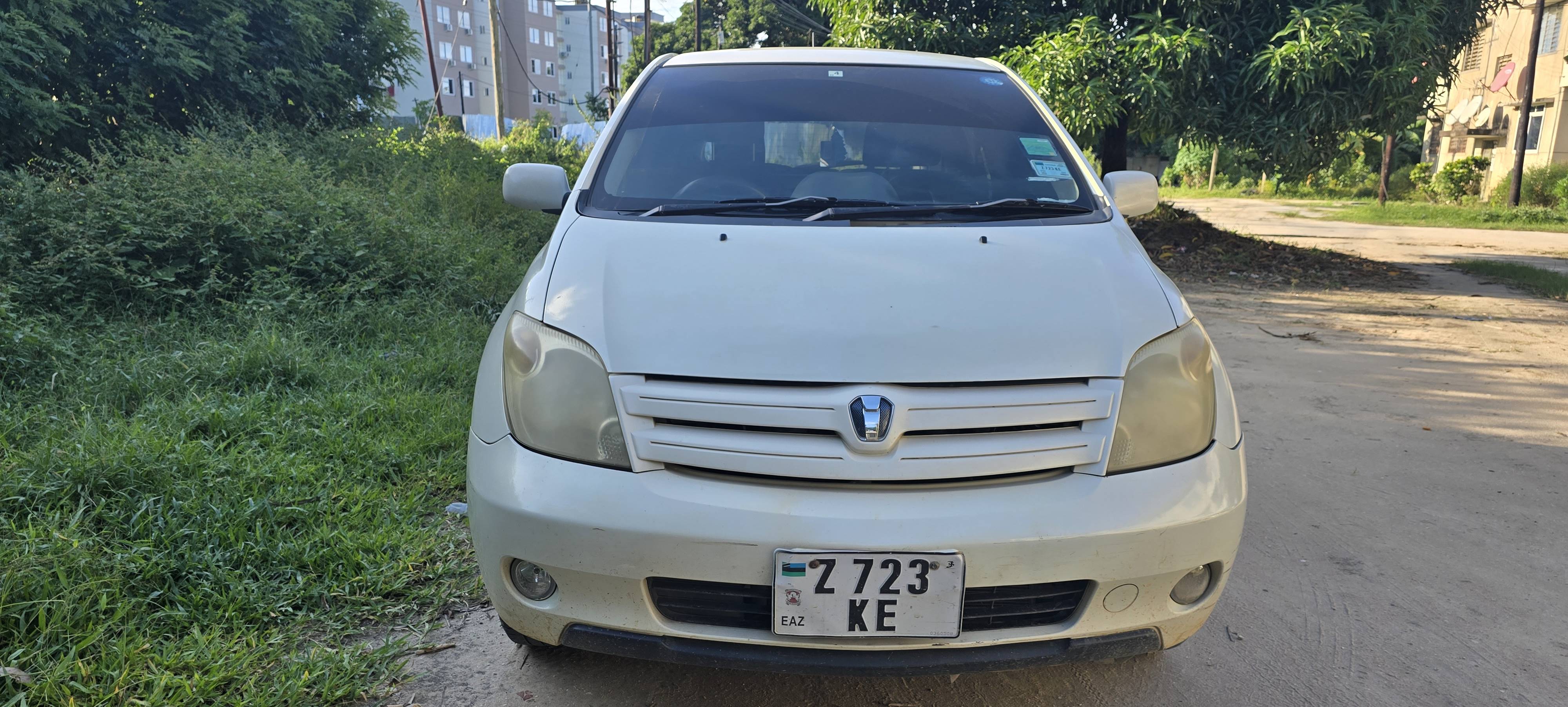 Toyota IST